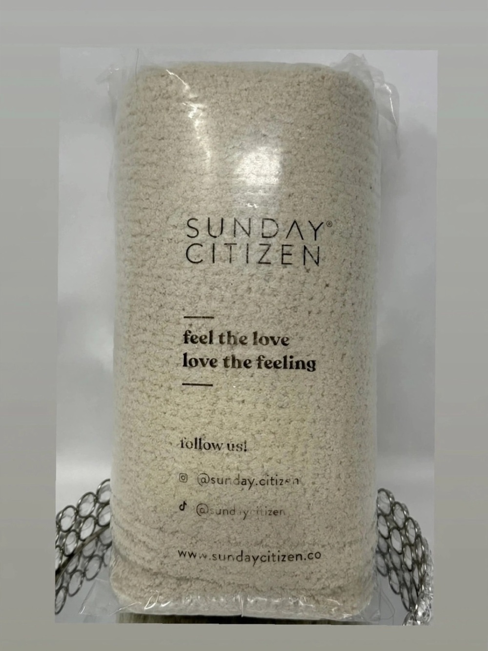 Sunday Citizen "Feel theSunday Citizen "Feel the Love, Love the Feeling" Blanket